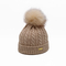 女性の冬の方法によって編まれる帽子の女性のねじれパターン帽子のための帽子の帽子の毛皮Pom