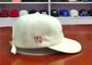 ホワイト メタルの日曜日のバックルのビロードのスポーツのお父さんの帽子/6は帽子にパネルをはめます