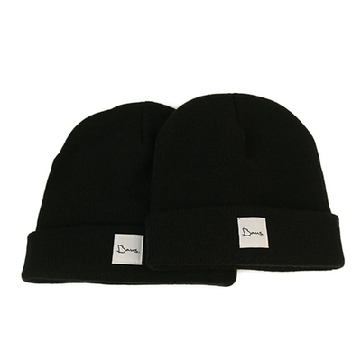 卸し売り注文の帽子はあなた自身の刺繍のロゴによって編まれたラベル100%のアクリルの帽子の帽子/冬の帽子を編みました