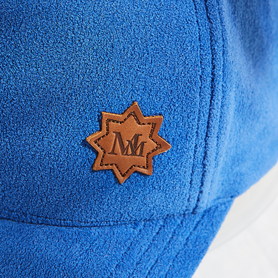 秋の冬のDebossedのロゴの革パッチが付いている北極の羊毛の野球帽