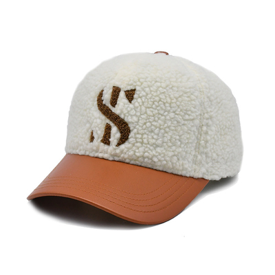 スタイリッシュな綿の野球キャップ 色のマッチング 縫合 / プロフィール クラウン 極毛