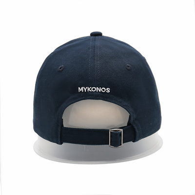 カスタムカラーシームで強化された刺身ロゴ野球キャップ