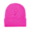 編まれたラベルが付いている柔らかく暖かく多彩な60cmの冬のニットの帽子